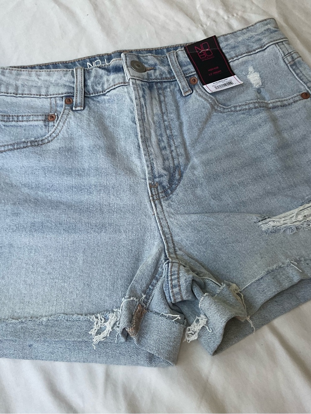 9-2026-No Boundaries Light Blue Distressed Denim Shorts size 7 short/shorts